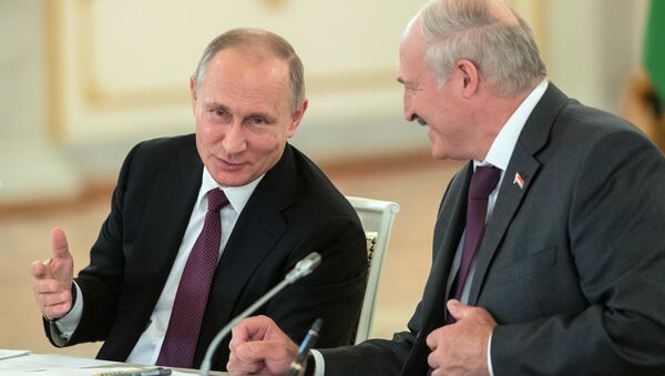 Президенты РФ и Беларуси В. Путин и А. Лукашенко на заседании ВГС Союзного государства - Sputnik Беларусь