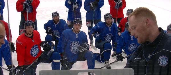 Трэніроўка ХК Дынама -Мінск, відэа - Sputnik Беларусь