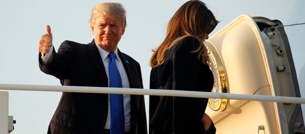 Президент США Дональд Трамп с супругой - Sputnik Беларусь