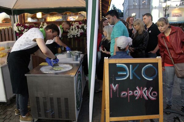 Эко-мороженое не первый год на Славянском базаре - Sputnik Беларусь
