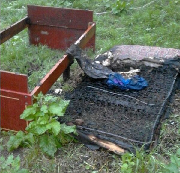 Предполагаемая причина пожара - неосторожность при курении Предполагаемая причина пожара - неосторожность при курении - Sputnik Беларусь