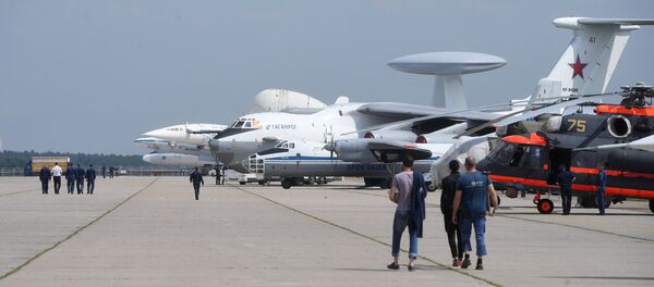 Подготовка к открытию Международного авиационно-космического салона МАКС-2017 Подготовка к открытию Международного авиационно-космического салона МАКС-2017 - Sputnik Беларусь