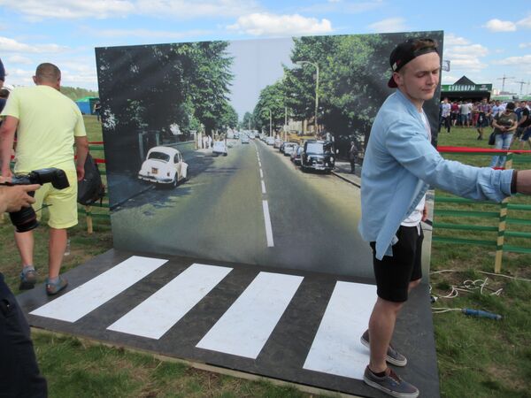 Знаменитый пешеходный переход с обложки альбома The Beatles Abbey Road. - Sputnik Беларусь