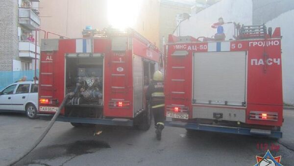 Пожарные расчеты на месте инцидента в Гродно - Sputnik Беларусь