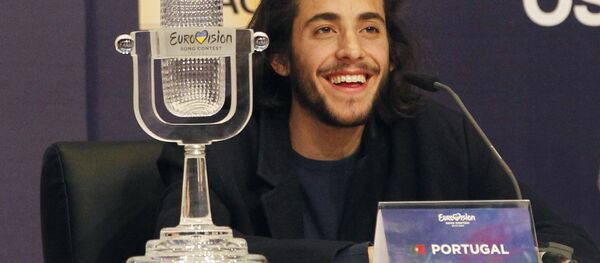 Сальвадор Собрал Сальвадор Собрал - Sputnik Беларусь