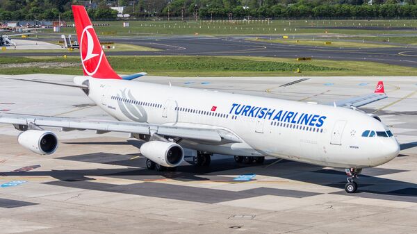 Лайнер  Turkish Airlines - Sputnik Беларусь