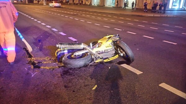 В результате ДТП мотоцикл получил повреждения - Sputnik Беларусь