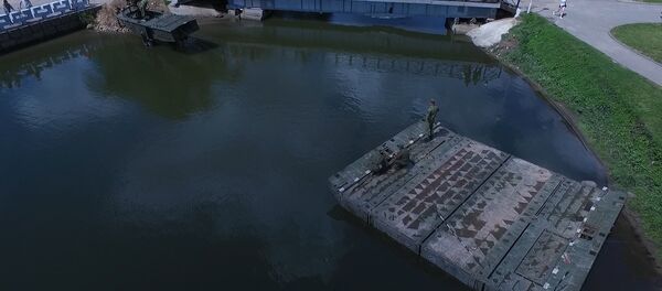 Декорация ко дню десантника - Sputnik Беларусь