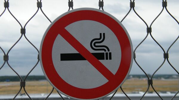 Запрет курения, архивное фото - Sputnik Беларусь