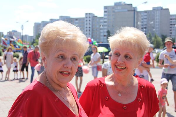 Галина Николаевна Антипорович и Валентина Николаевна Чечеткина - Sputnik Беларусь