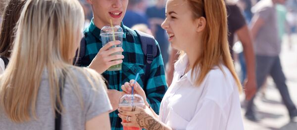 У фестываля цікавая будучыня, таму што ў Гомелі вельмі шмат цікавых спікераў і музыкаў, якія хочуць і гатовыя дзяліцца сваёй энергіяй, упэўнены арганізатары. У фестываля цікавая будучыня, таму што ў Гомелі вельмі шмат цікавых спікераў і музыкаў, якія хочуць і гатовыя дзяліцца сваёй энергіяй, упэўнены арганізатары. - Sputnik Беларусь