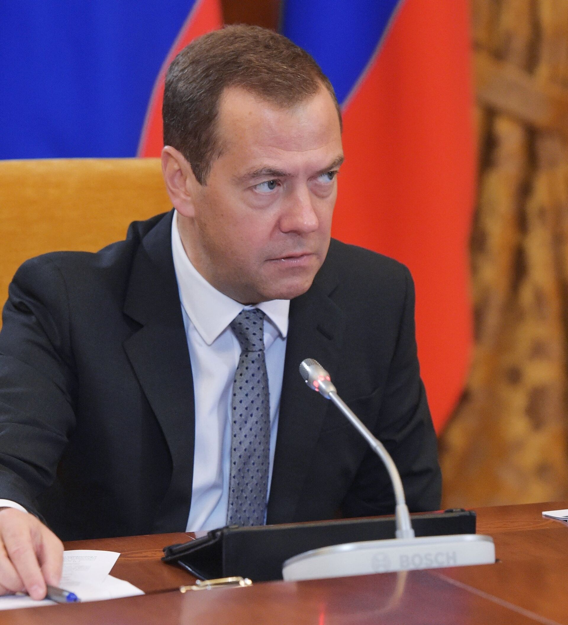 Медведев на мвф. Медведев Украина. Медведев предрек Украине исчезновение.
