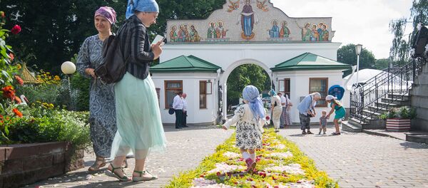 Церковь Святой Равноапостольной Марии Магдалины – престольный праздник - Sputnik Беларусь