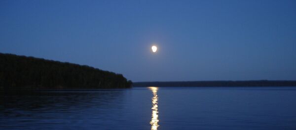 Луна над водой - Sputnik Беларусь