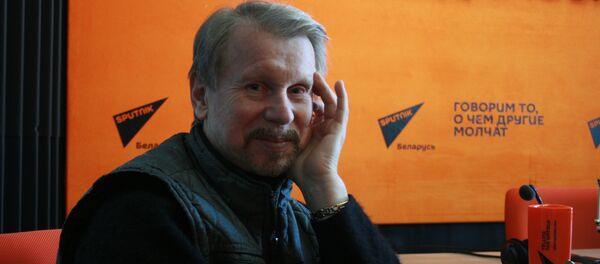 Песняр Анатолий Кашепаров: есть ли будущее у белорусской эстрады Песняр Анатолий Кашепаров: есть ли будущее у белорусской эстрады - Sputnik Беларусь