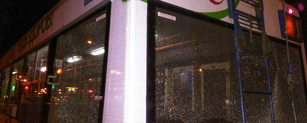 Обстрелянный троллейбус - Sputnik Беларусь