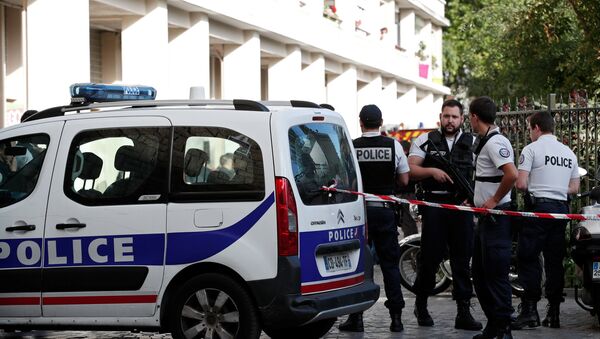 Полиция на месте происшествия в пригороде Парижа - Sputnik Беларусь