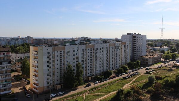 Именно эти девятиэтажки на улице Дзержинского в Гродно можно увидеть в фильме - Sputnik Беларусь