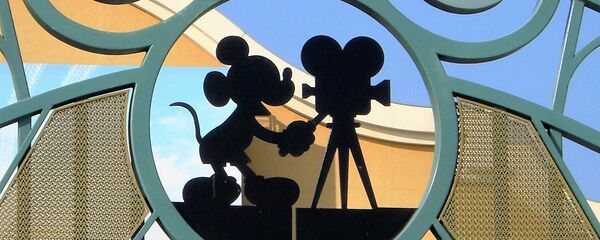 Фигурка Микки Мауса - Sputnik Беларусь