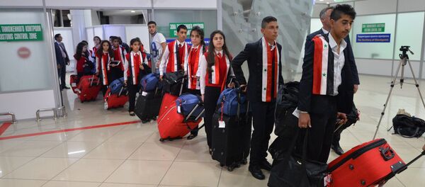 Сирийские дети в аэропорту Минска - Sputnik Беларусь