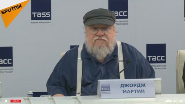 LIVE: Создатель Игры престолов Джордж Мартин в Санкт-Петербурге - Sputnik Беларусь