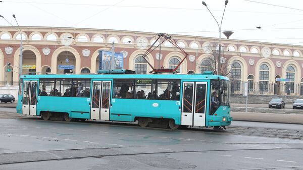 Трамвай на прыпынку Стадыён Дынама - Sputnik Беларусь