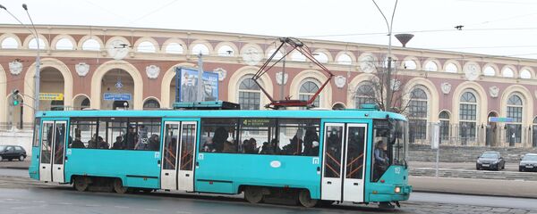 Трамвай на прыпынку Стадыён Дынама - Sputnik Беларусь