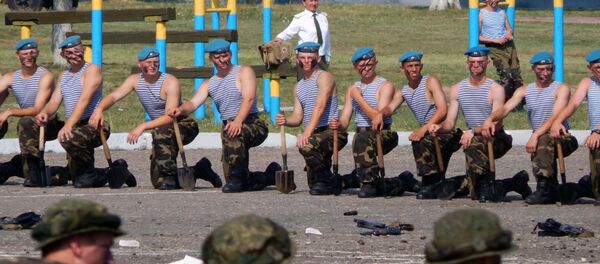 Празднование дня ВДВ в Бресте - Sputnik Беларусь