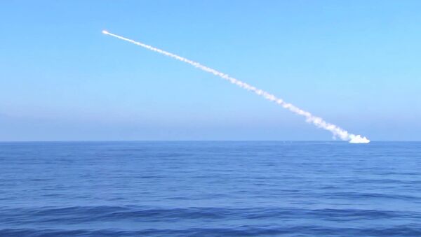 Запуск крылатой ракеты Калибр, архивное фото - Sputnik Беларусь