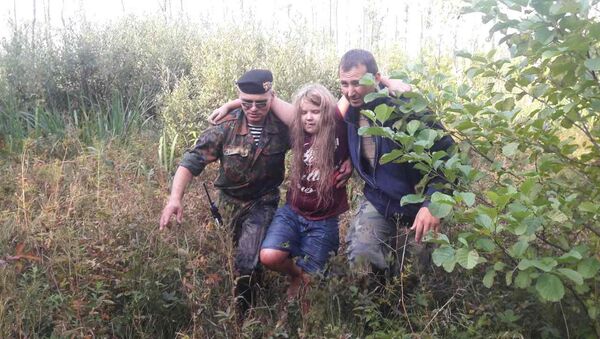 Девочку нашли в болотистой местности леса в Мядельском районе - Sputnik Беларусь