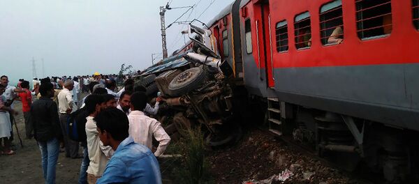 Крушение поезда в Индии Крушение поезда в Индии - Sputnik Беларусь