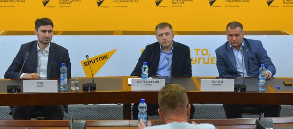 Прэс-канферэнцыя па турыстычнаму страхаванню Прэс-канферэнцыя па турыстычнаму страхаванню - Sputnik Беларусь