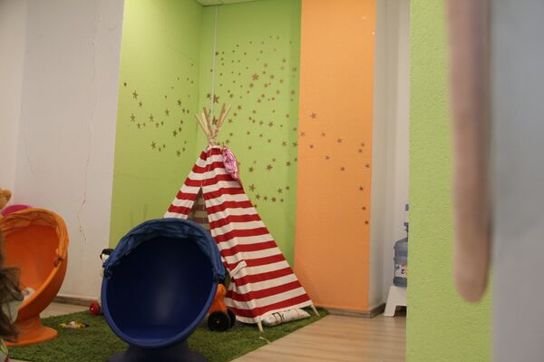 Если маме нужно отлучиться на пару часов, детская комната - оптимальное решение - Sputnik Беларусь