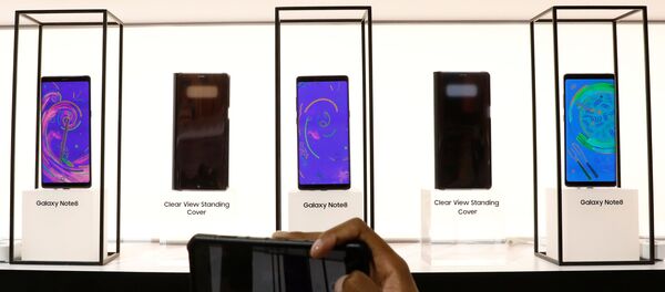 Компания Samsung представила новый смартфон Galaxy Note 8 - Sputnik Беларусь