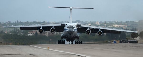Транспортный самолет Ил-76, архивное фото Транспортный самолет Ил-76, архивное фото - Sputnik Беларусь