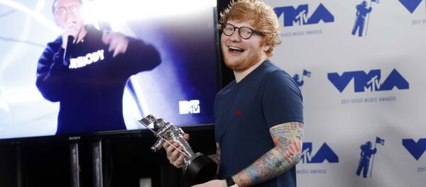 MTV назвал Эда Ширана музыкантом года MTV назвал Эда Ширана музыкантом года - Sputnik Беларусь
