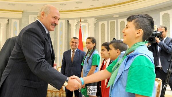 Александр Лукашенко встретился с сирийскими детьми - Sputnik Беларусь