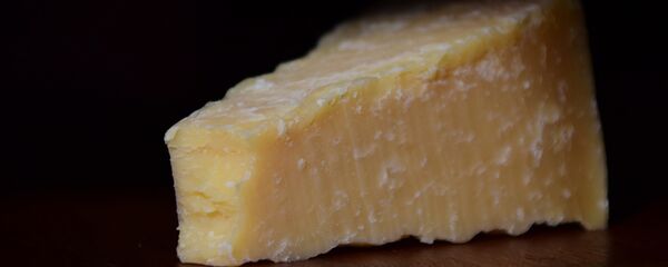 Сыр пармезан, архивное фото - Sputnik Беларусь