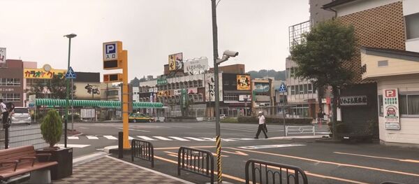 Японцы прячутся после сообщения о пуске КНДР баллистической ракеты, видео Японцы прячутся после сообщения о пуске КНДР баллистической ракеты, видео - Sputnik Беларусь