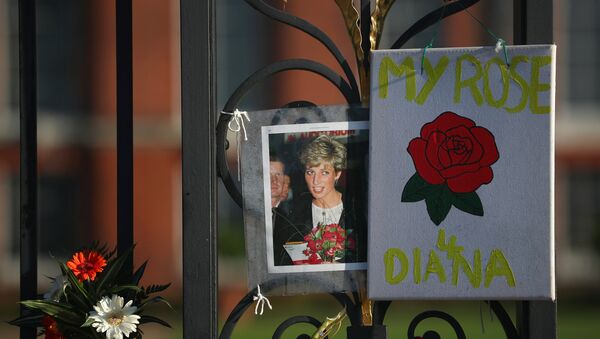 Британцы вспоминают день гибель принцессы Дианы - Sputnik Беларусь