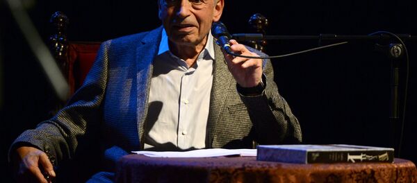 Актер Валентин Гафт на презентации нового сборника сочинений Ступени - Sputnik Беларусь