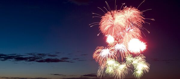 Салют над Минском Салют над Минском - Sputnik Беларусь