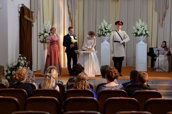 Брачная церемония получилась действительно торжественной - Sputnik Беларусь