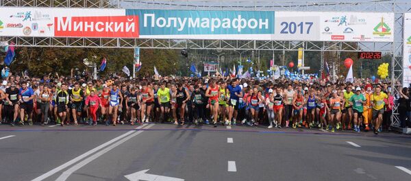 Минский полумарафон 2017 Минский полумарафон 2017 - Sputnik Беларусь