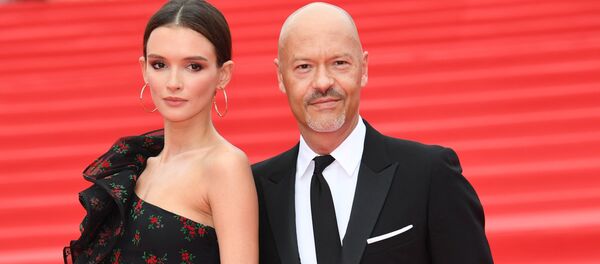 Режиссер Федор Бондарчук и актриса Паулина Андреева - Sputnik Беларусь