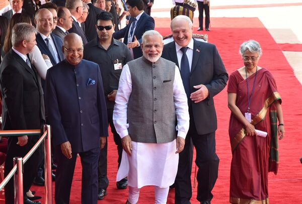 Президент Беларуси Александр Лукашенко, президент Индии Рам Натх Ковинд, премьер-министр Индии Нарендра Моди - Sputnik Беларусь