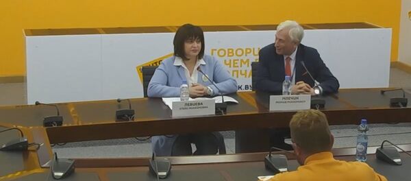 Организаторы ТЭФИ-Содружество: Этери Левиева и Леонид Млечин Организаторы ТЭФИ-Содружество: Этери Левиева и Леонид Млечин - Sputnik Беларусь