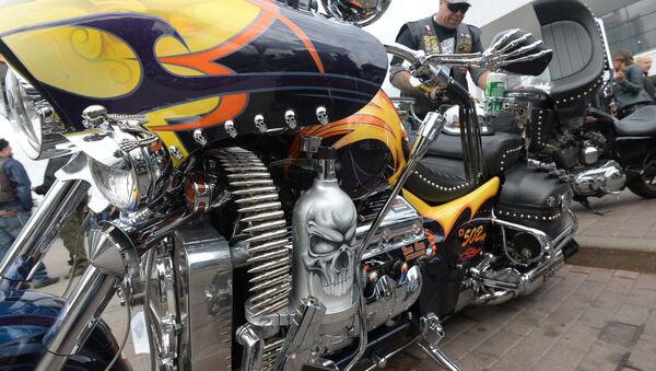 Необычное оформление мотоцикла - такой же неизменный атрибут настоящего байкера, как кожаная безрукавка и борода - Sputnik Беларусь