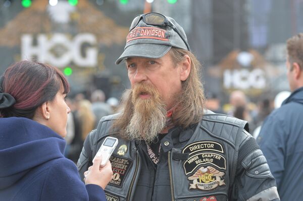 Алексей Одаренко отметил, что с каждым годом закрытие мотосезона становится более организованным - Sputnik Беларусь