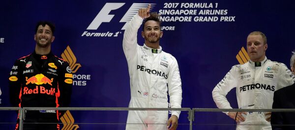 Тройка призеров на Гран-при Сингапура-2017 - Sputnik Беларусь